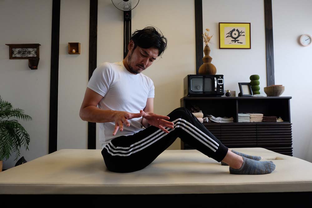 股関節のストレッチ